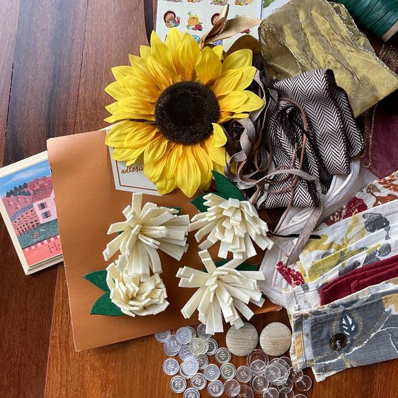 Fall Theme Junk Journal / Scrapbooking items - Picture 2 of 3